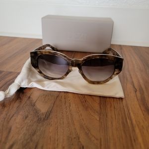 Dezi sunglasses - Charge it